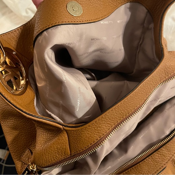 MICHAEL KORS Fulton Brown Leather Chain Large Three Compartments Shoulder Bag - Picture 13 of 15